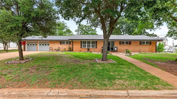 405 N Main Street, Franklin, TX 77856