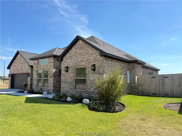 4205 Skylar Drive, College Station, TX 77845