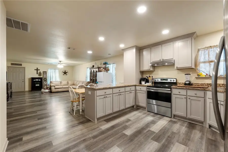 736 County Road 478, Lott, TX 76656 - #3