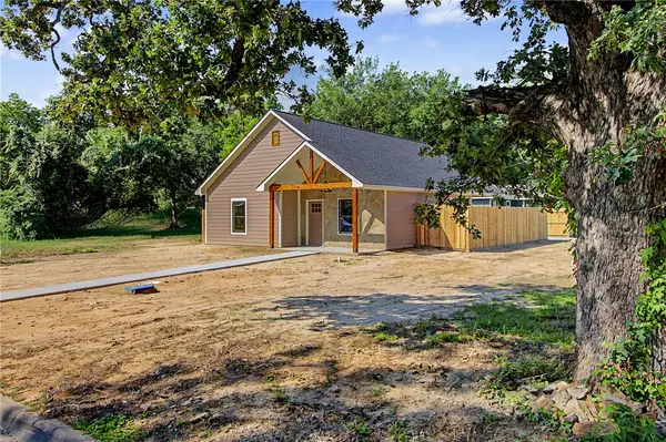 509 Milam Street, Hearne, TX 77859