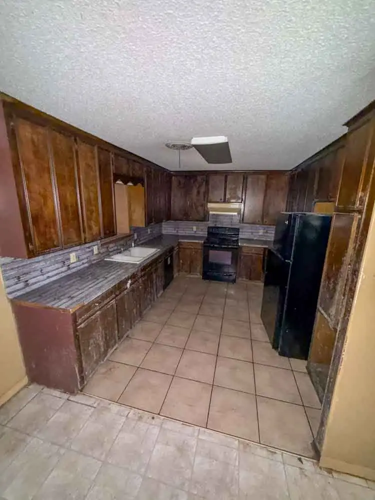 203 N Drumm, Brenham, TX 77833 - #3