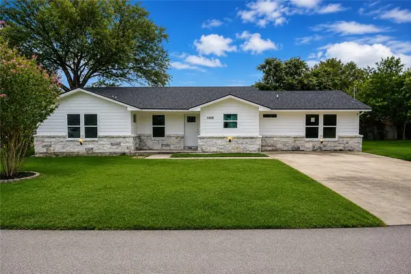 1000 N Sterling Avenue, Bryan, TX 77803