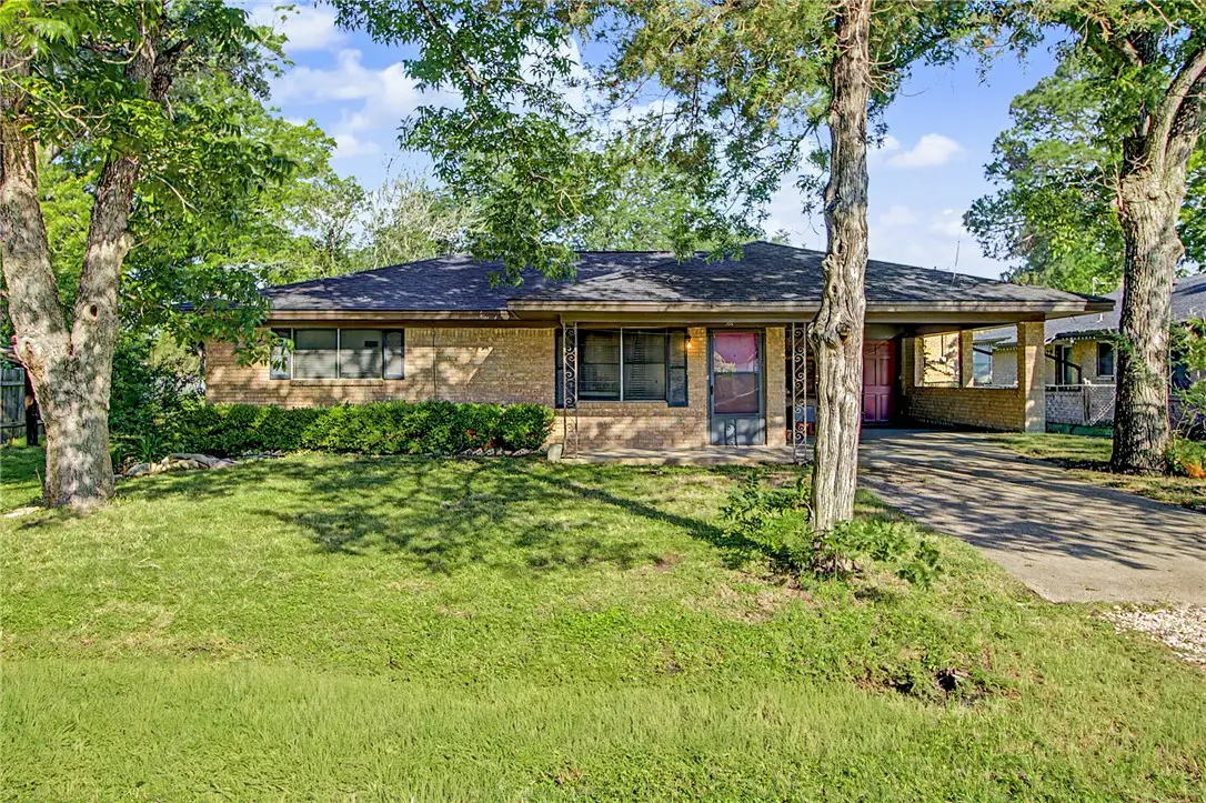 1102 W 9th Street, Caldwell, TX 77836 - #1