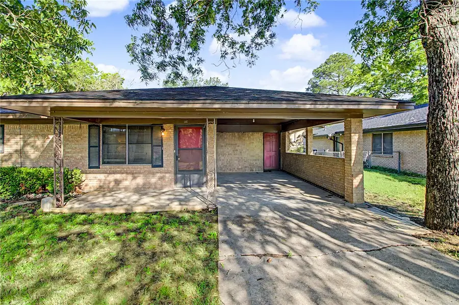 1102 W 9th Street, Caldwell, TX 77836 - #2