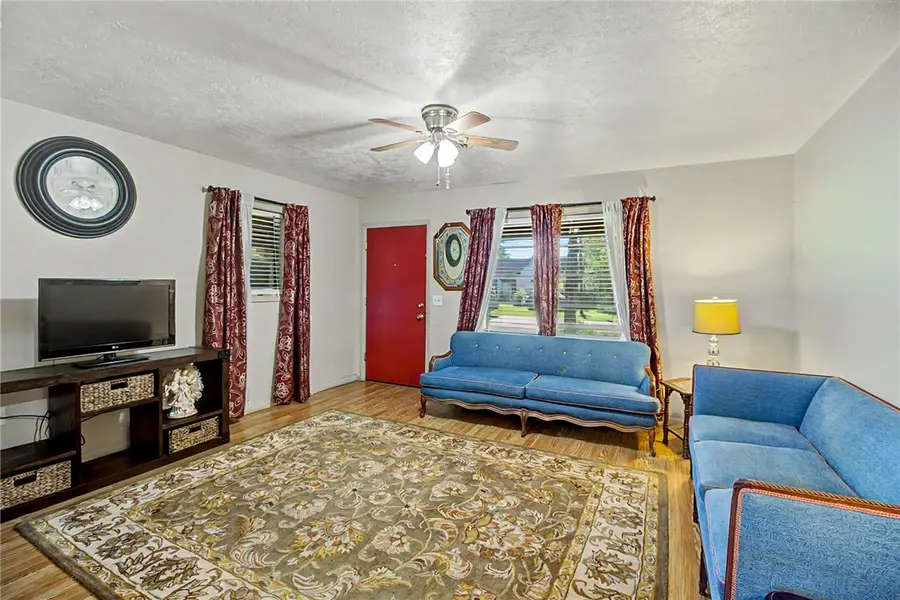 1102 W 9th Street, Caldwell, TX 77836 - #3
