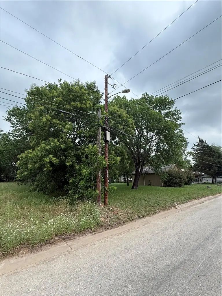 112 Dawson Street, Hearne, TX 77859 - #3
