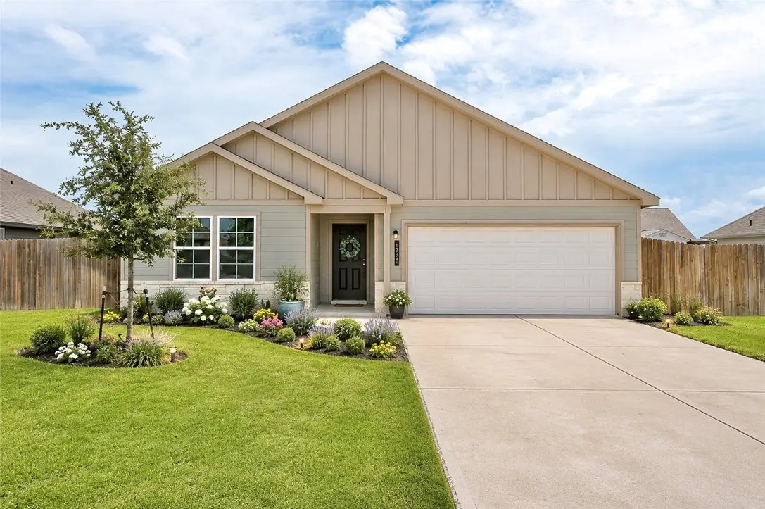 137 Windmill Road, Snook, TX 77878 - #1