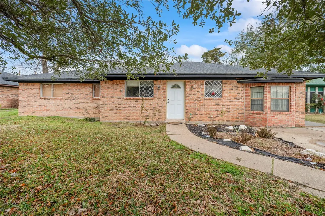3302 Oregon Trail, Bryan, TX 77803 - #1