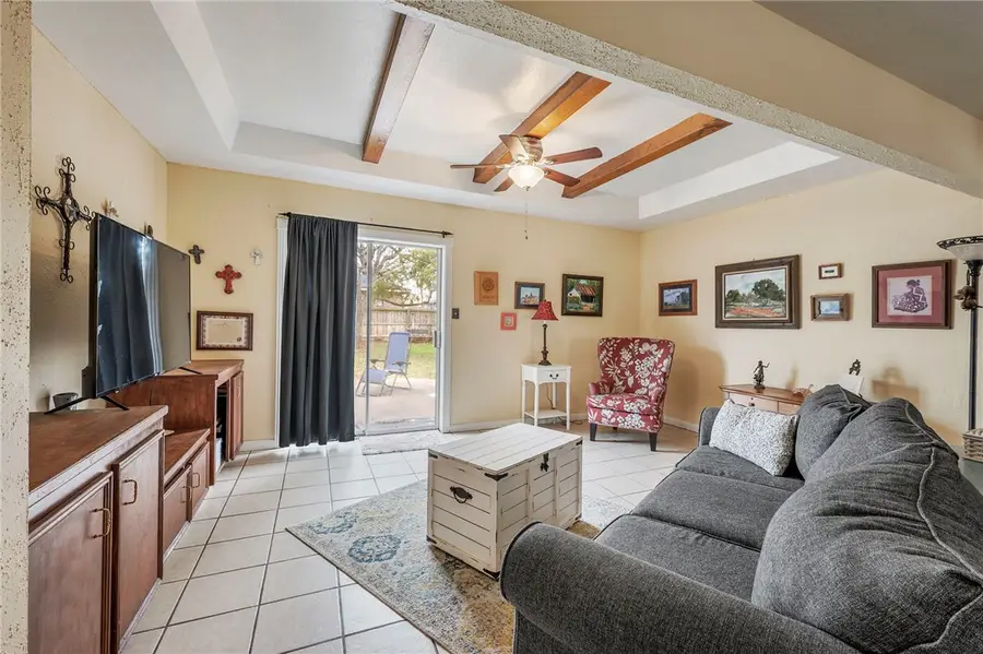 3302 Oregon Trail, Bryan, TX 77803 - #3