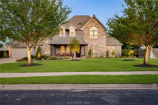 704 Canterbury Drive, College Station, TX 77845