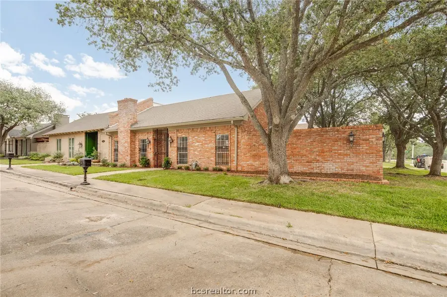 800 Dogwood Lane, Bryan, TX 77802 - #3