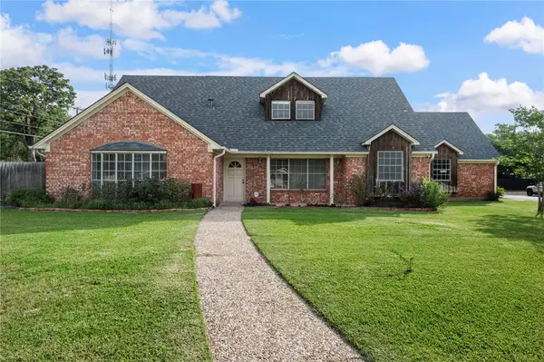 3705 Carter Creek Parkway, Bryan, TX 77802