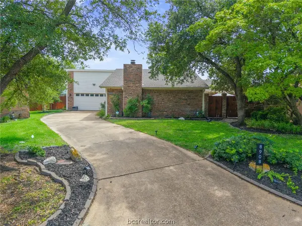 8908 Driftwood Drive, College Station, TX 77845