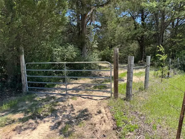 3454 Co Rd 426, Marquez, TX 77865
