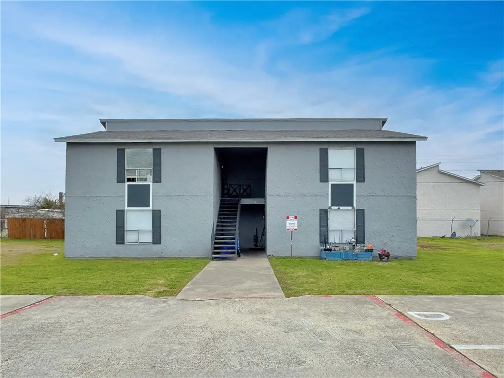 2703 Evergreen Circle, Bryan, TX 77801 - #1