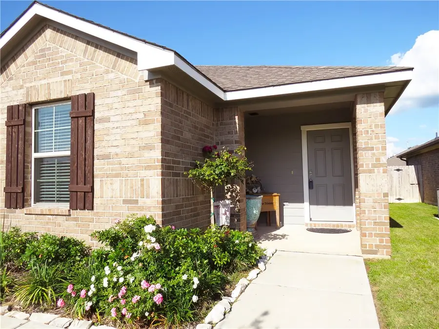 2419 Divot Lane, Navasota, TX 77868 - #2
