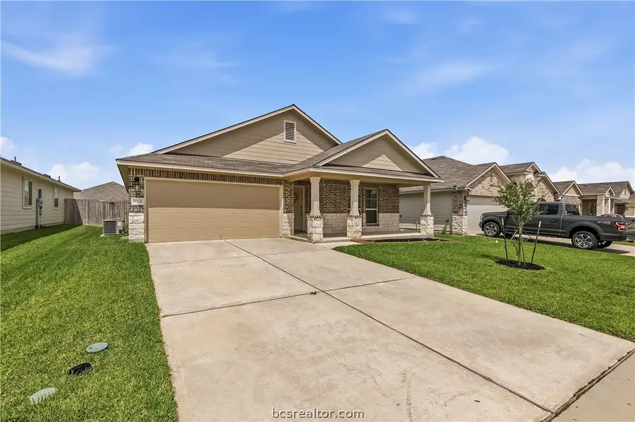 2024 Chief Street, Bryan, TX 77807 - #2