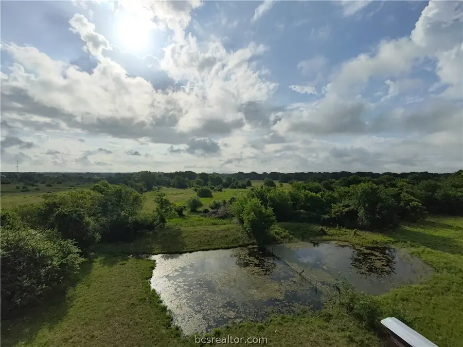 415 Veterans Memorial Dr, Navasota, TX 77868 - #3