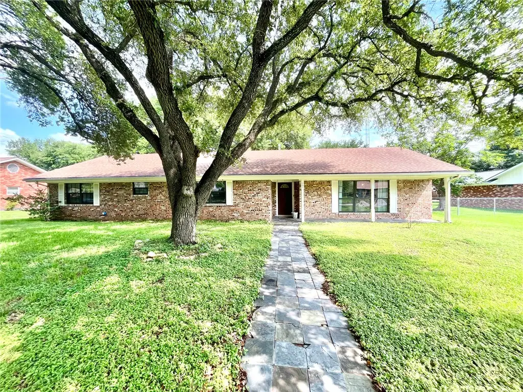909 Anderson Street, Hearne, TX 77859 - #1
