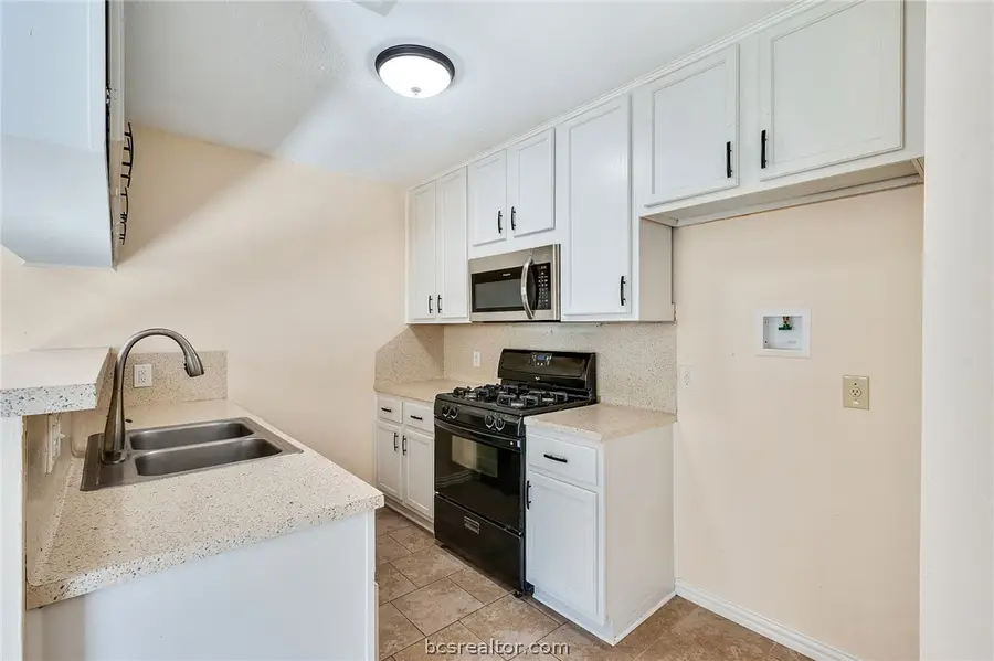 2609 Westwood Main Drive, Bryan, TX 77807 - #2