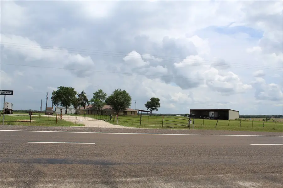 8420 State Highway 21 E, Caldwell, TX 77836 - #3