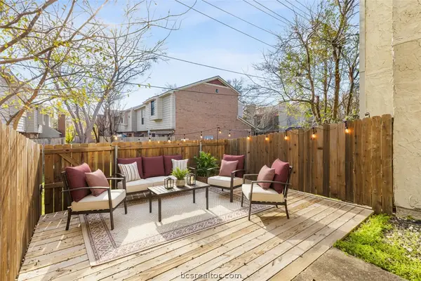1902 Dartmouth Street #L4, College Station, TX 77840