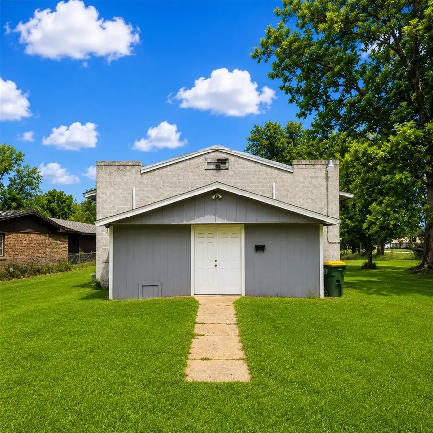 507 N Navasota, Hearne, TX 77859 - #1