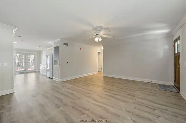 1725 Harvey Mitchell S #1812, College Station, TX 77840