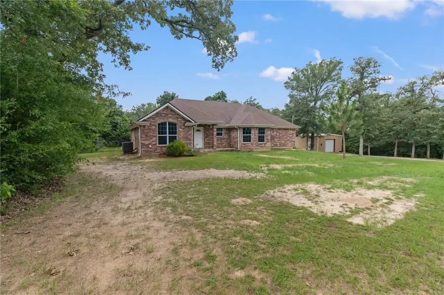 150 Country Place, Hilltop Lakes, TX 77871 - #2