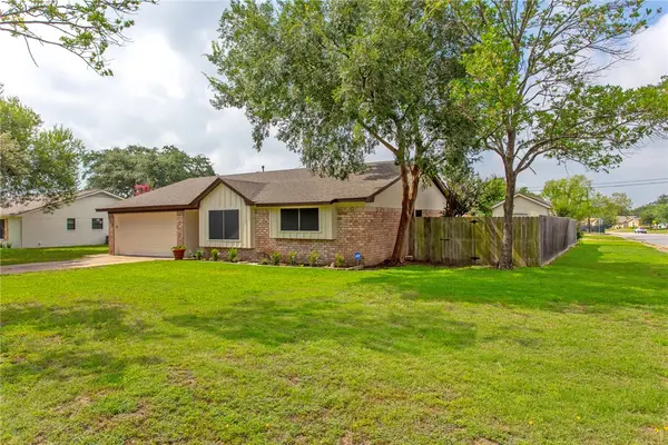 2400 Barak Lane, Bryan, TX 77802