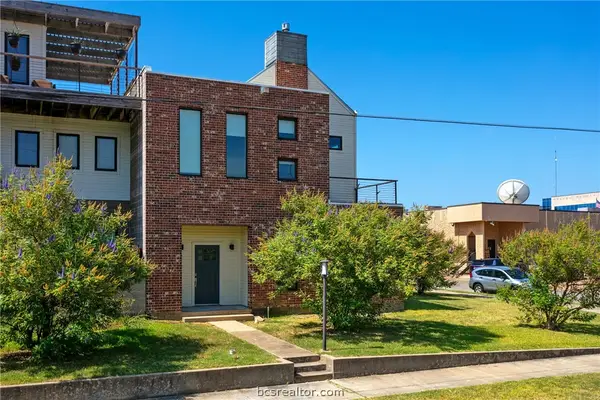 217 N Houston Avenue, Bryan, TX 77803-4089