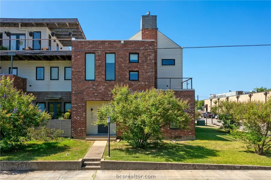 217 N Houston Avenue, Bryan, TX 77803-4089 - #2