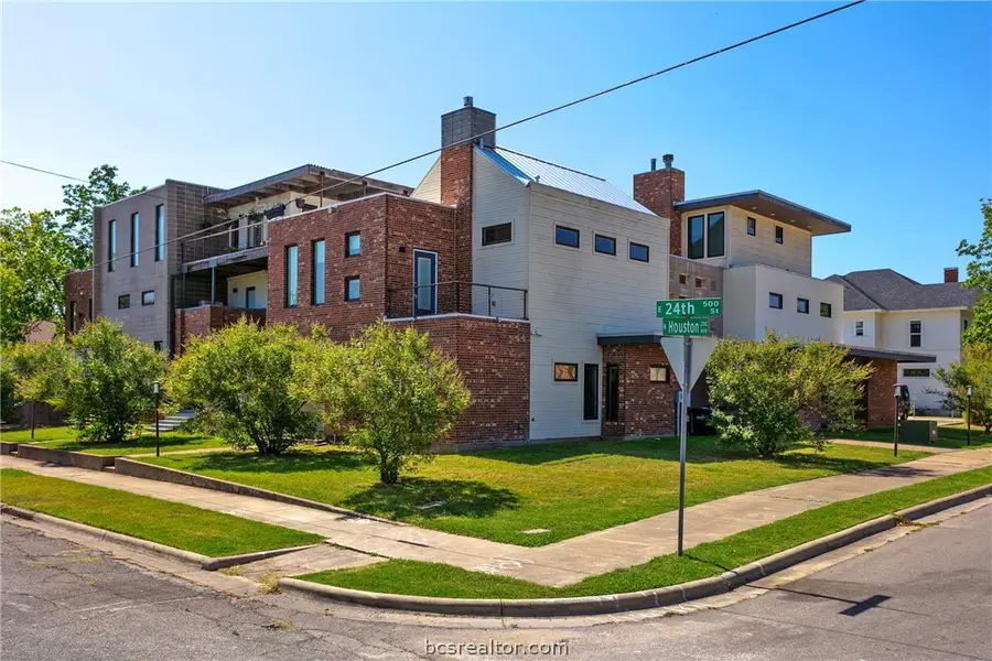 217 N Houston Avenue, Bryan, TX 77803-4089 - #3