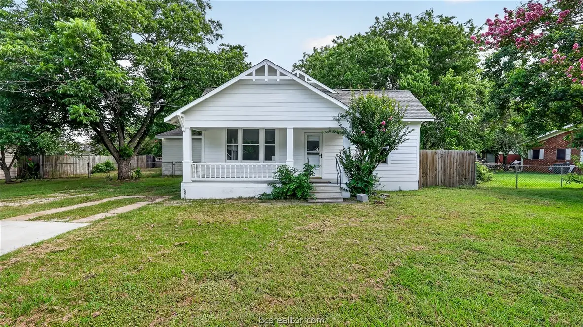 205 S Banks Street, Caldwell, TX 77836 - #1