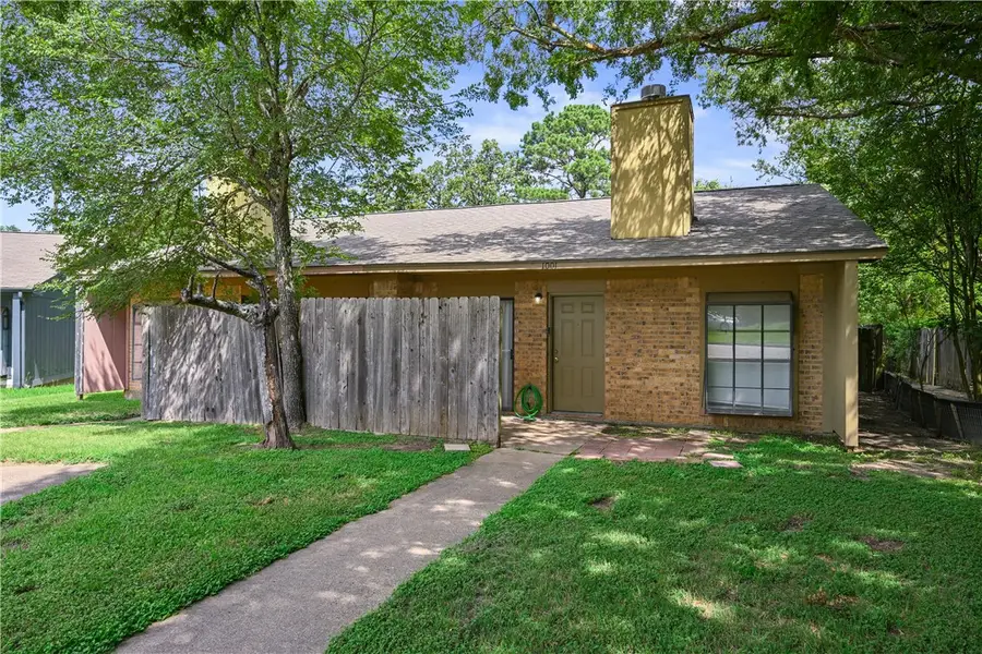 2800, 1001, 1003, 1005 Forest Bend Drive, Bryan, TX 77801 - #3