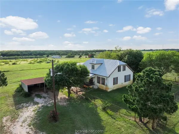 1546 County Road 203, Paige, TX 78659