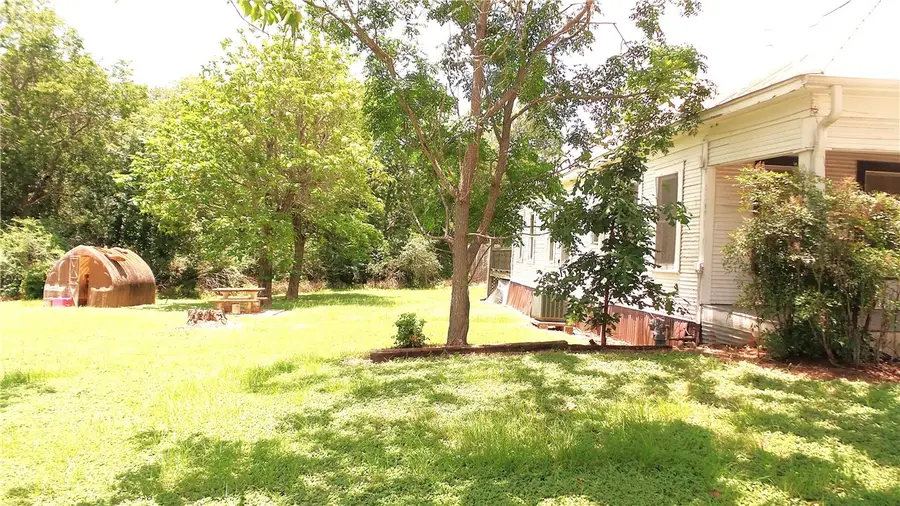 400 S Main Street, Caldwell, TX 77836 - #3