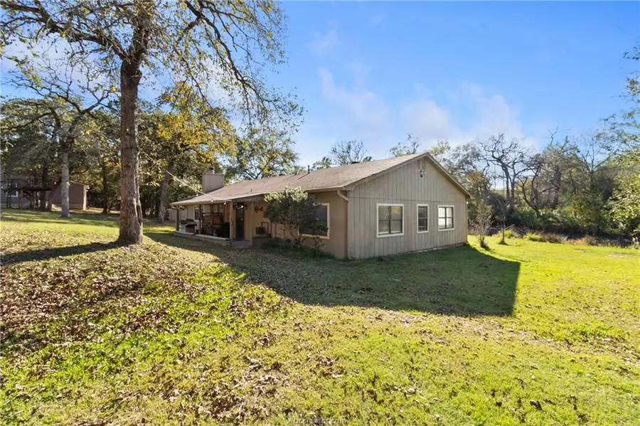 10072 Riley Green, Franklin, TX 77856 - #2