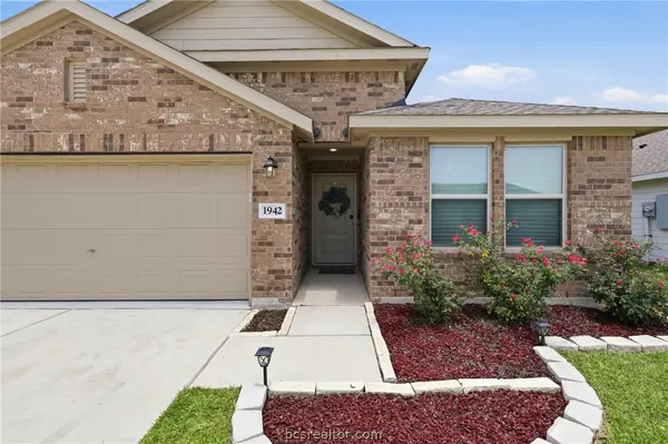 1942 Taggart Trail, Bryan, TX 77807