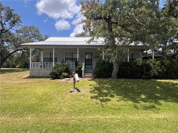 310 Shadow Oak Lane, Somerville, TX 77879