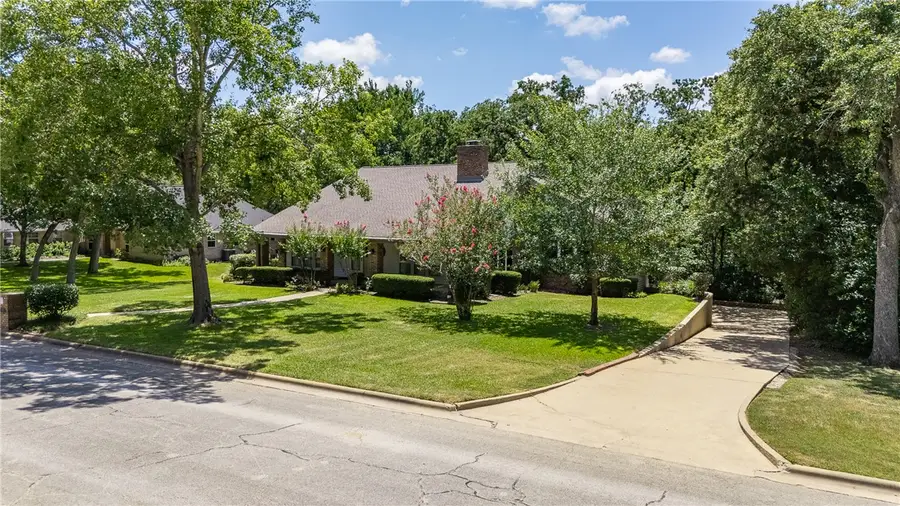 805 Copperas Drive, Caldwell, TX 77836 - #3