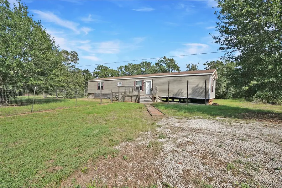 1045 Lakeview Drive, Somerville, TX 77879 - #2