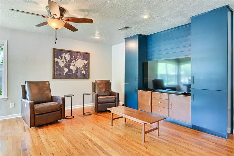 901 E North Avenue, Bryan, TX 77802 - #3