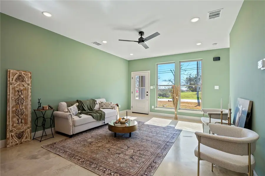 100 33rd W, Bryan, TX 77803 - #3