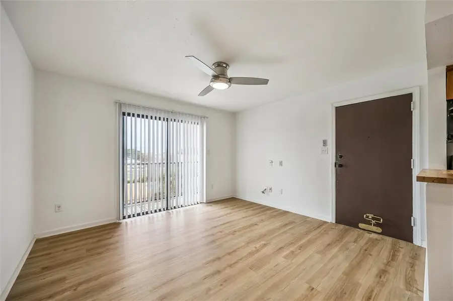 904 University Oaks Blvd. #118, College Station, TX 77840 - #3
