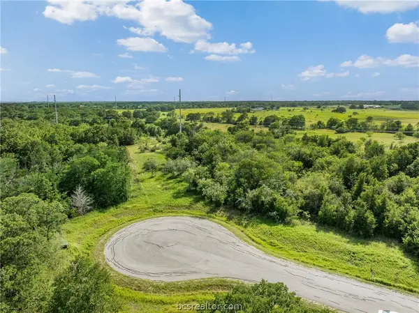4024 Hollow Court, College Station, TX 77845