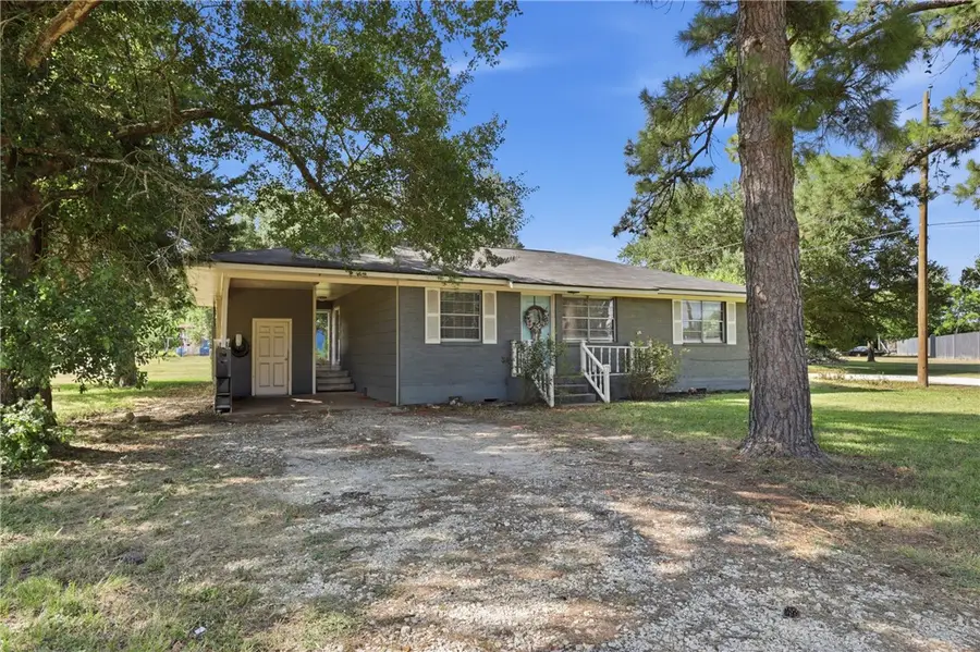 1425 E Collard Street, Madisonville, TX 77864 - #2
