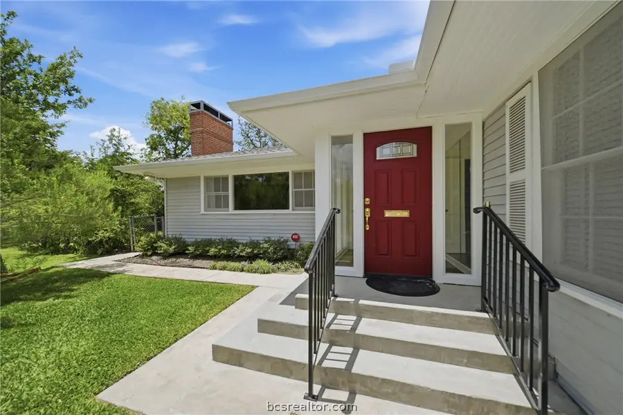 308 Brookside Drive E, Bryan, TX 77801 - #2