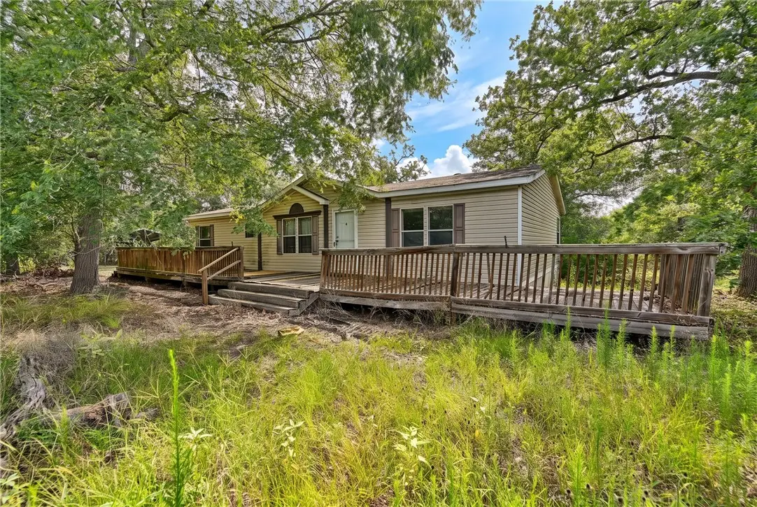 406,404 E Lois Lane, Somerville, TX 77879 - #1