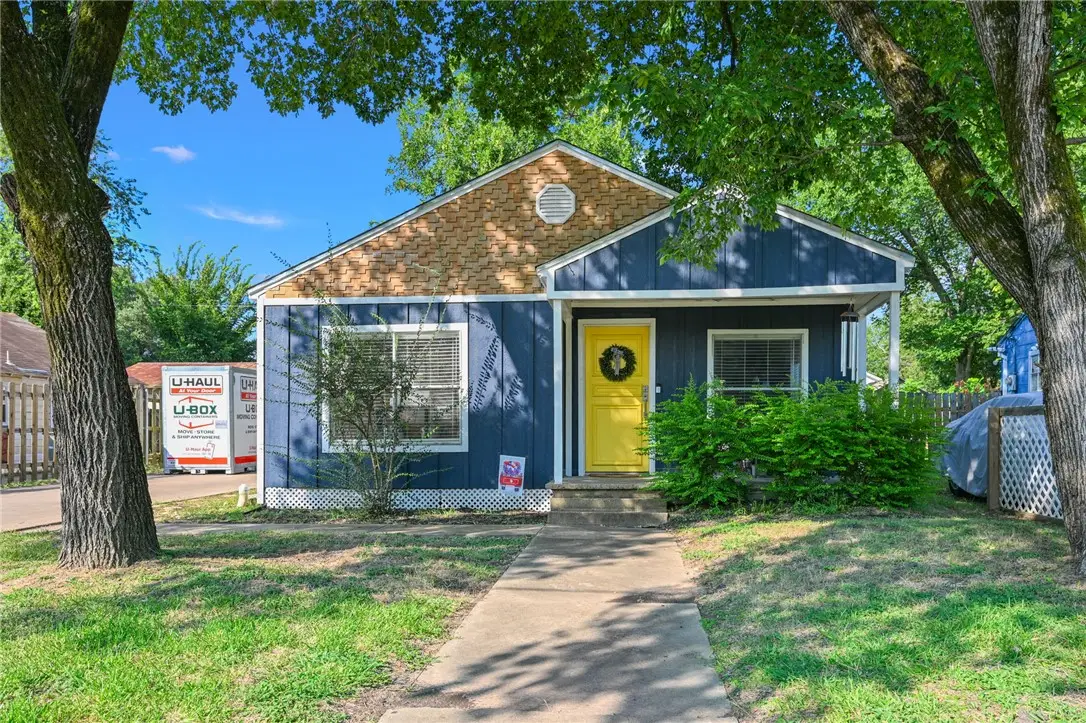 1207 E 26th Street, Bryan, TX 77803 - #1